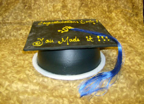 Graduation Cakes-033
