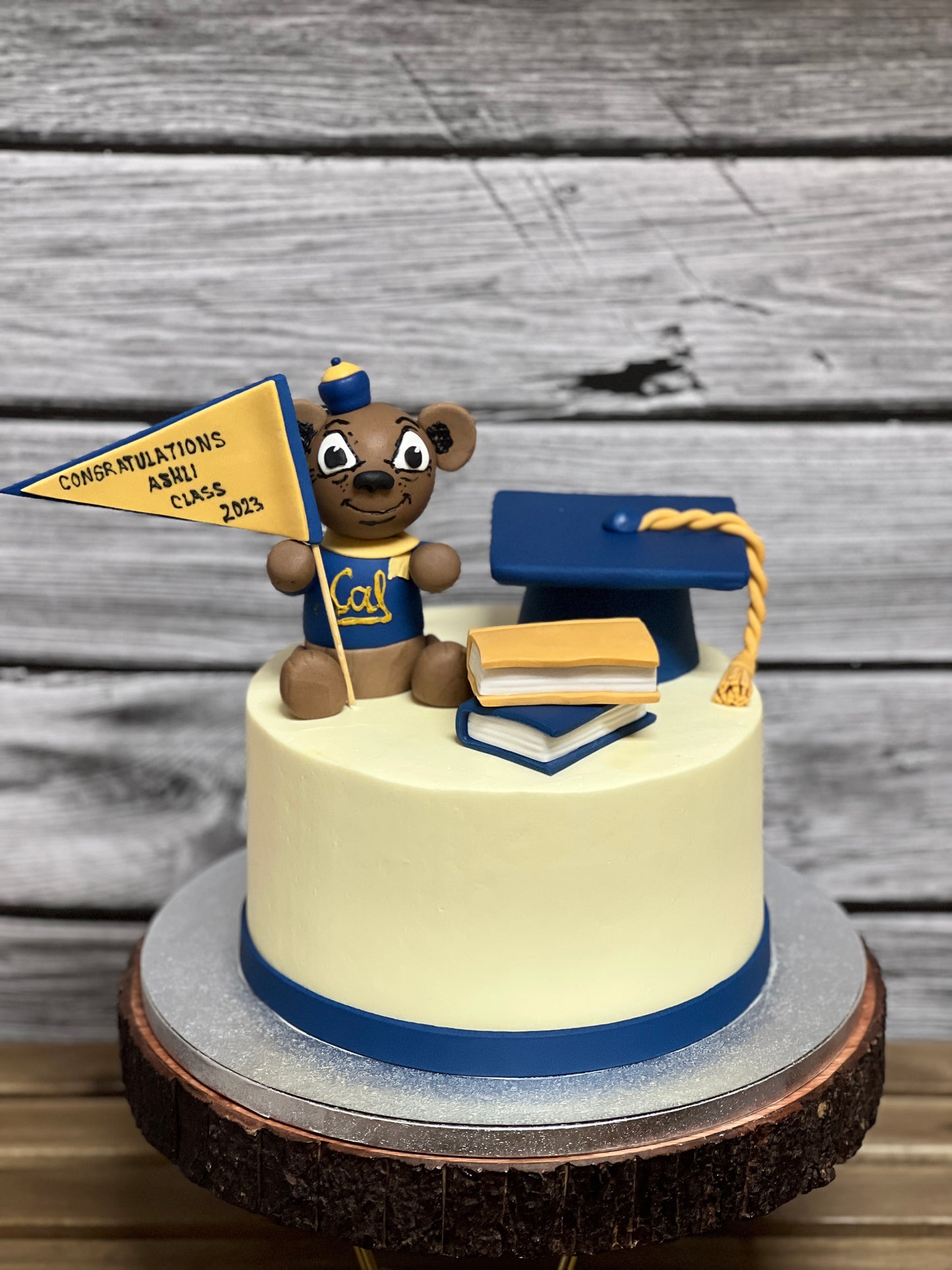Graduation Cake 7 Tier1 In