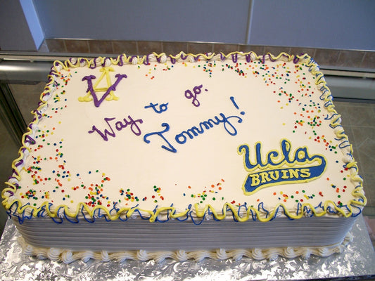 Graduation Cakes-013