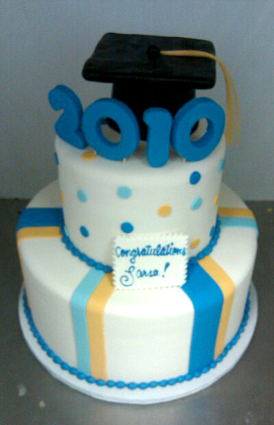 Graduation Cakes-027
