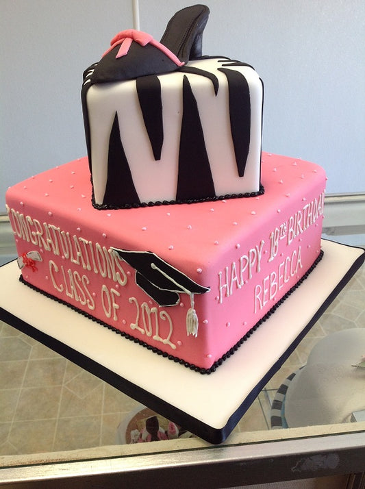 Graduation Cakes-043