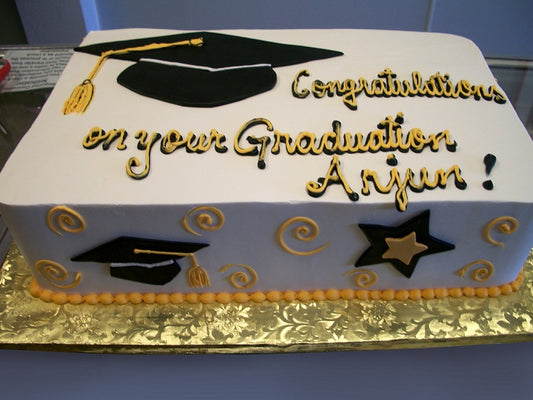 Graduation Cakes-050