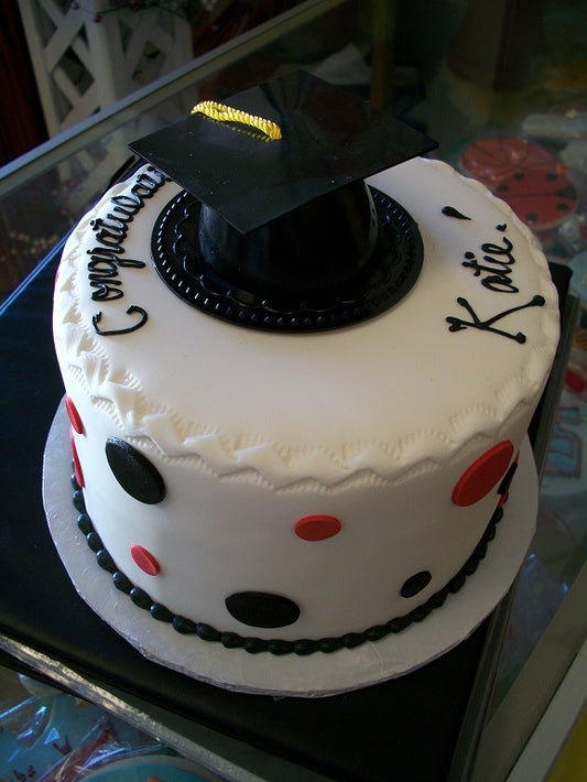 Graduation Cakes-052