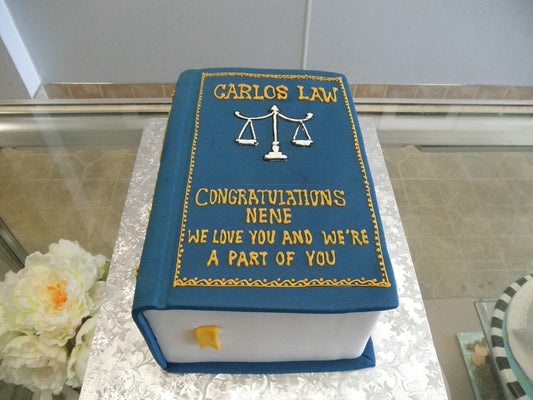Graduation Cakes-058