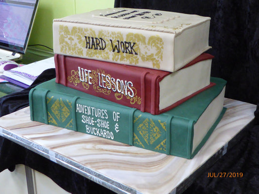 Graduation Cakes-080