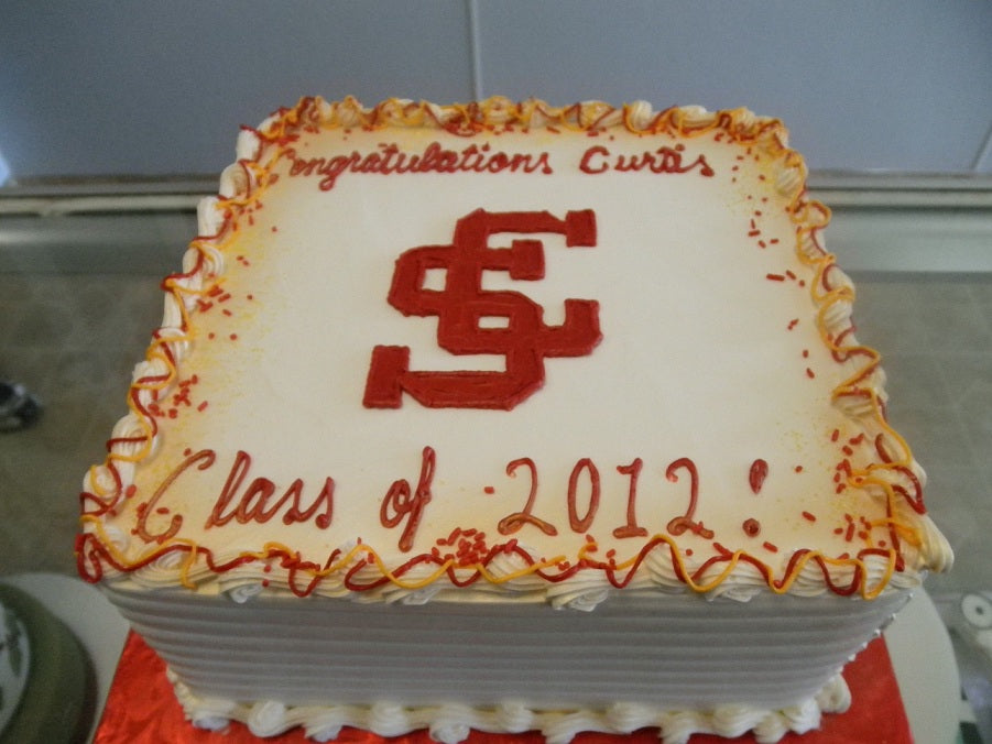 Graduation Cakes-089