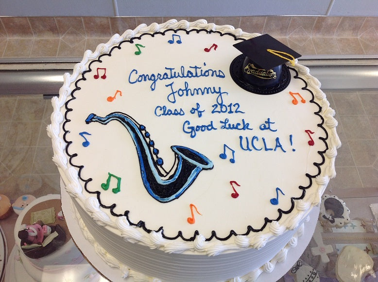 Graduation Cakes-090