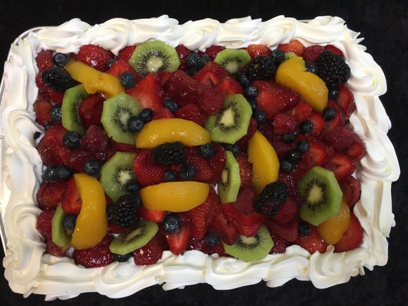 tres-leches-cake-fruit-nolands-cakes-pleasanton